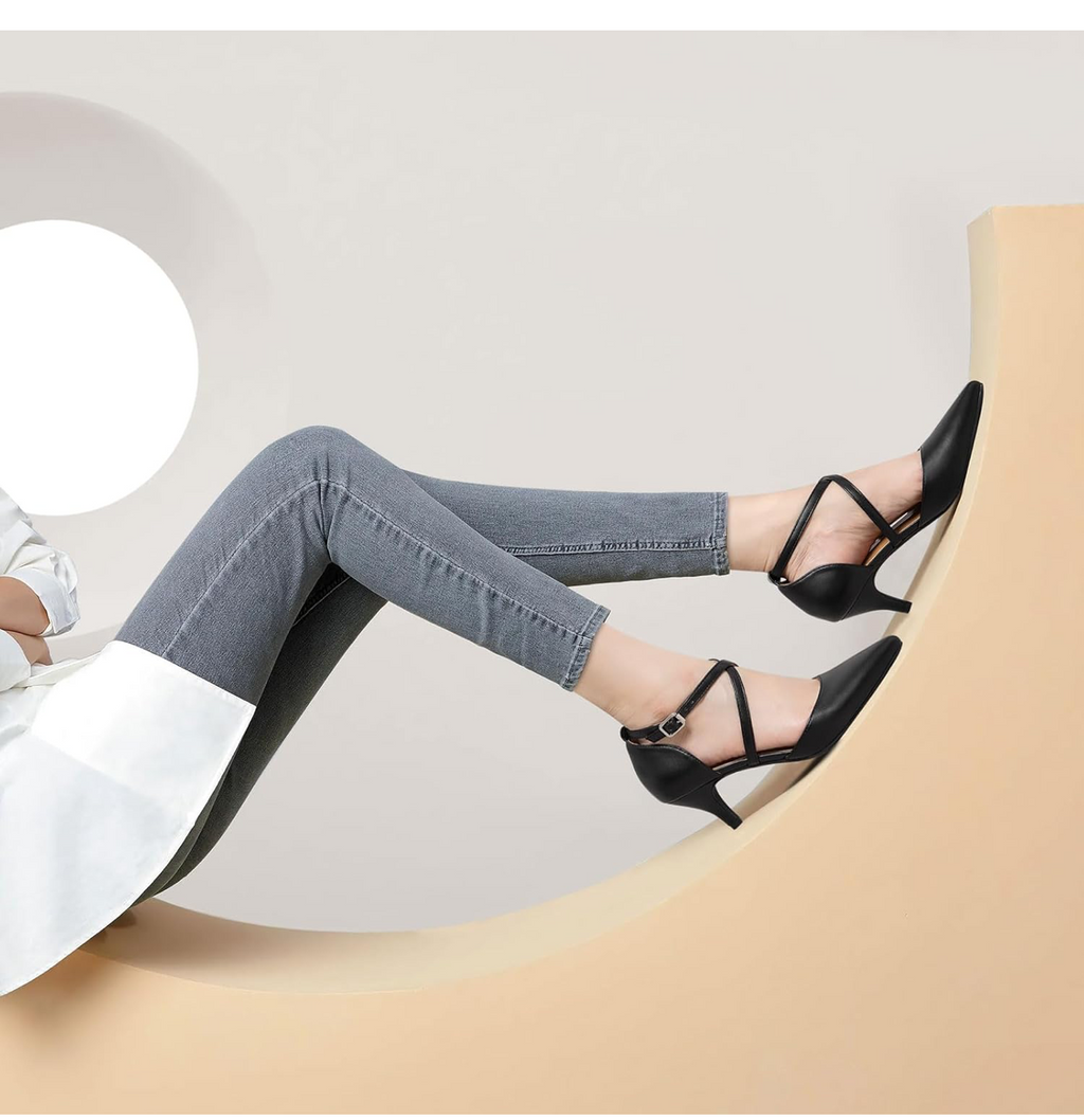 Pointed Toe Kitten Heel Court Shoes